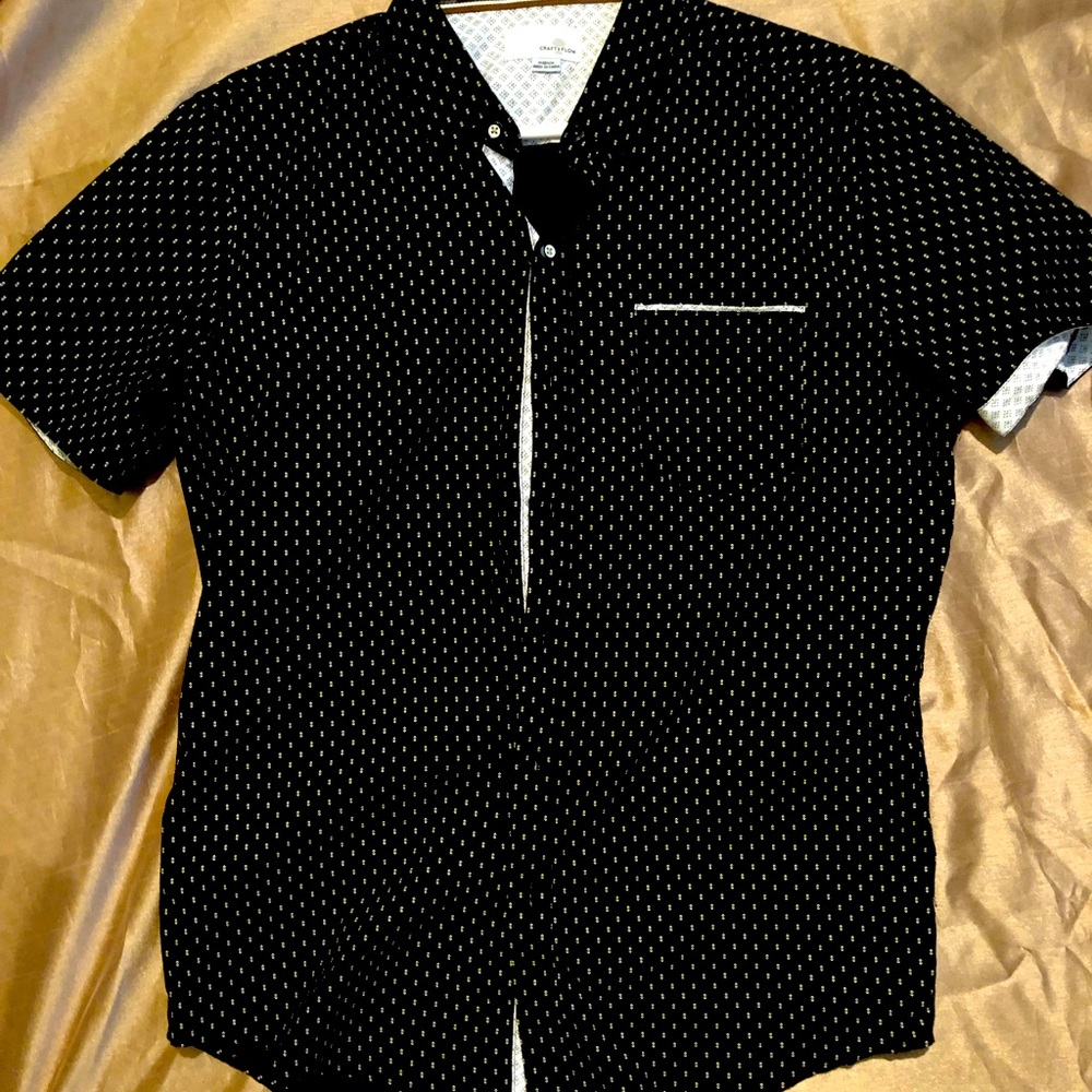 Men’s button shirt